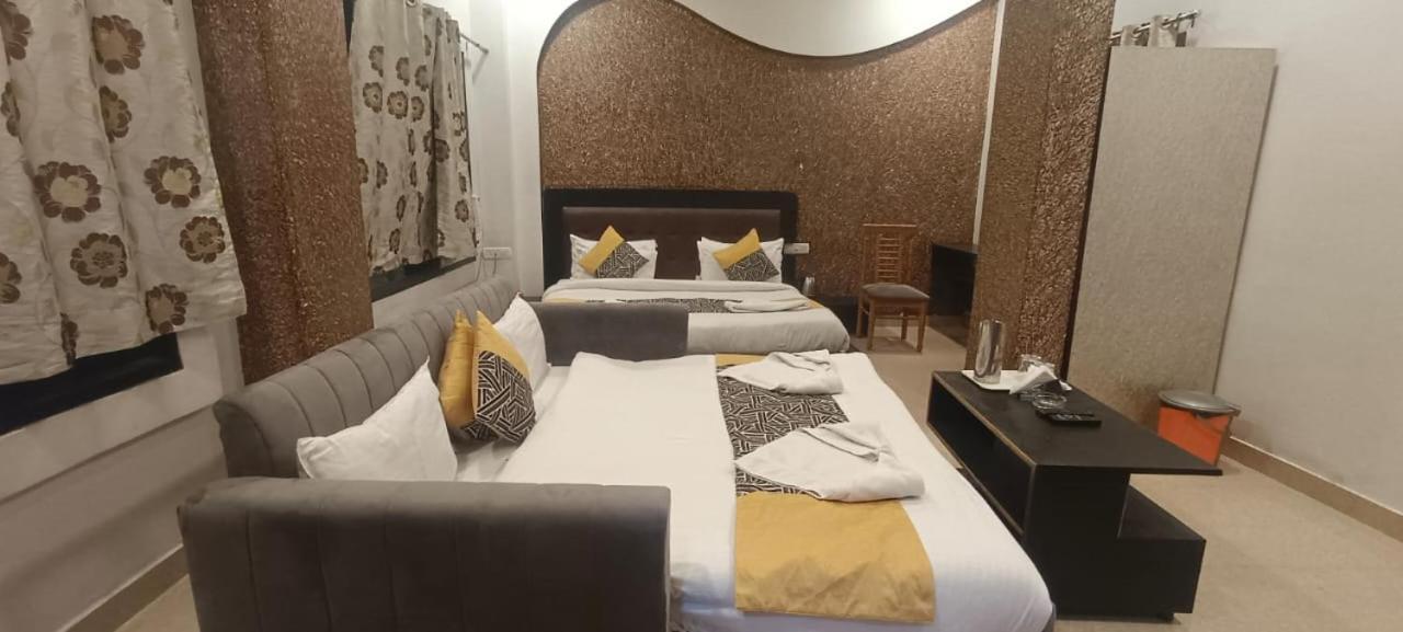 Hotel Deva Inn Váránasí Exteriér fotografie